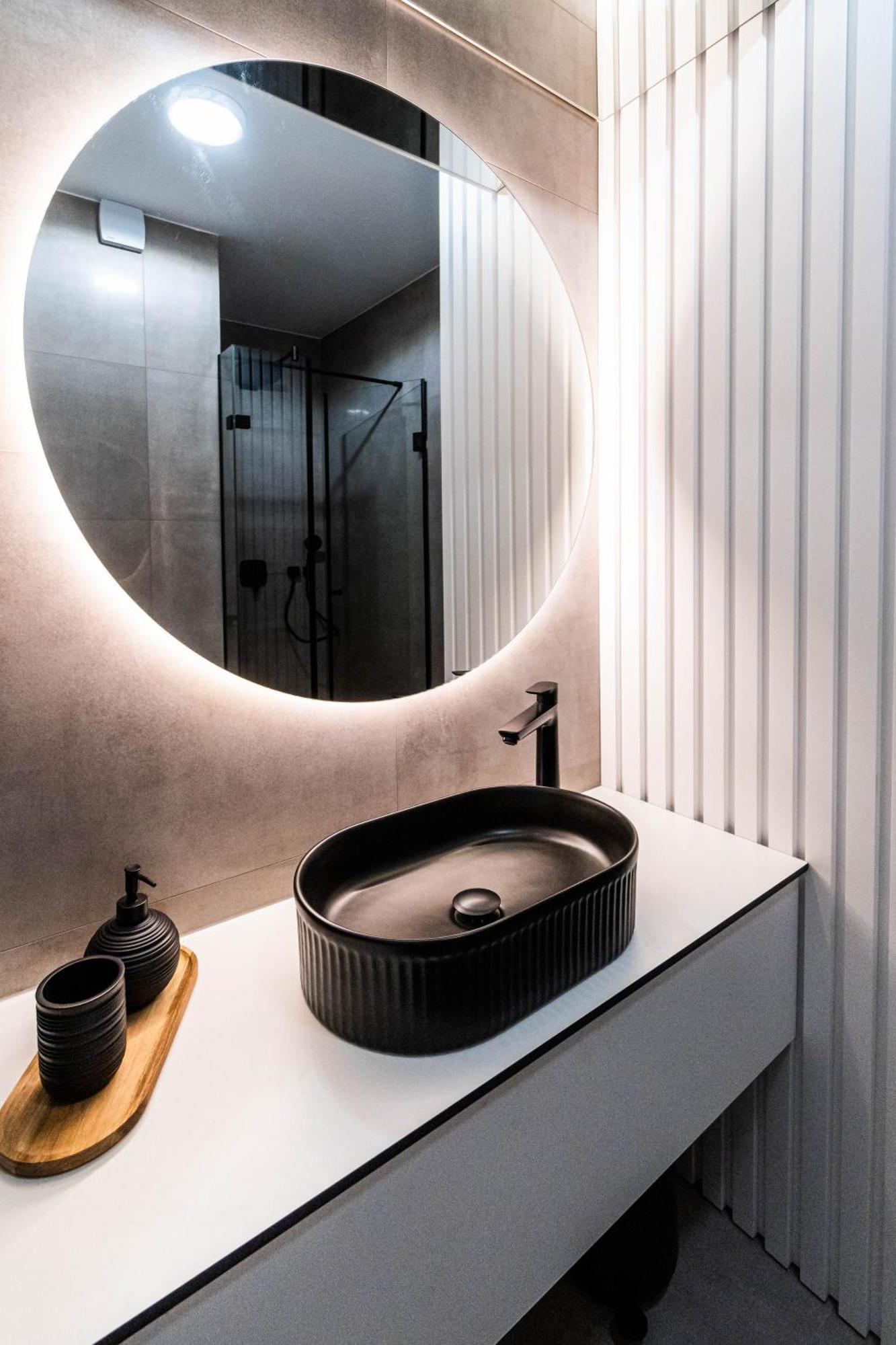 Sh Luxury Apartment